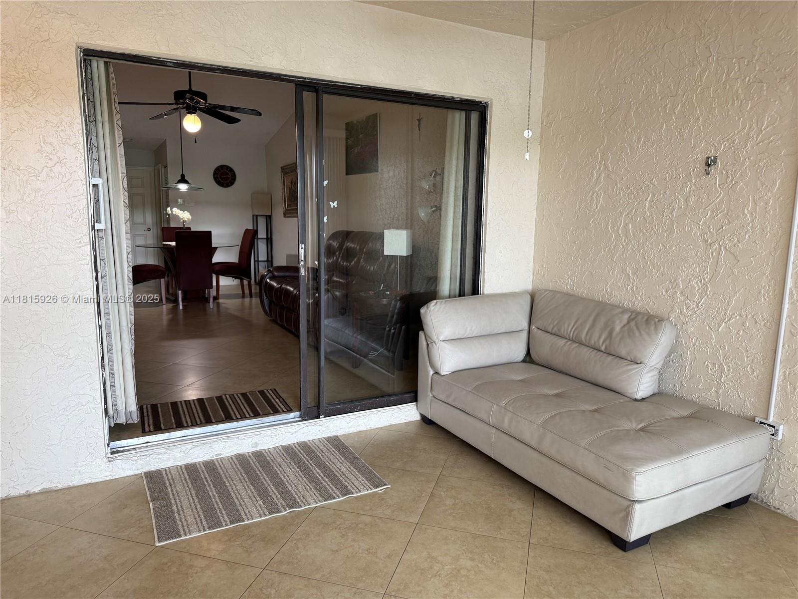 126 Centennial Ct, Deerfield Beach, FL, 33442/$369,000 4 126 Centennial Ct