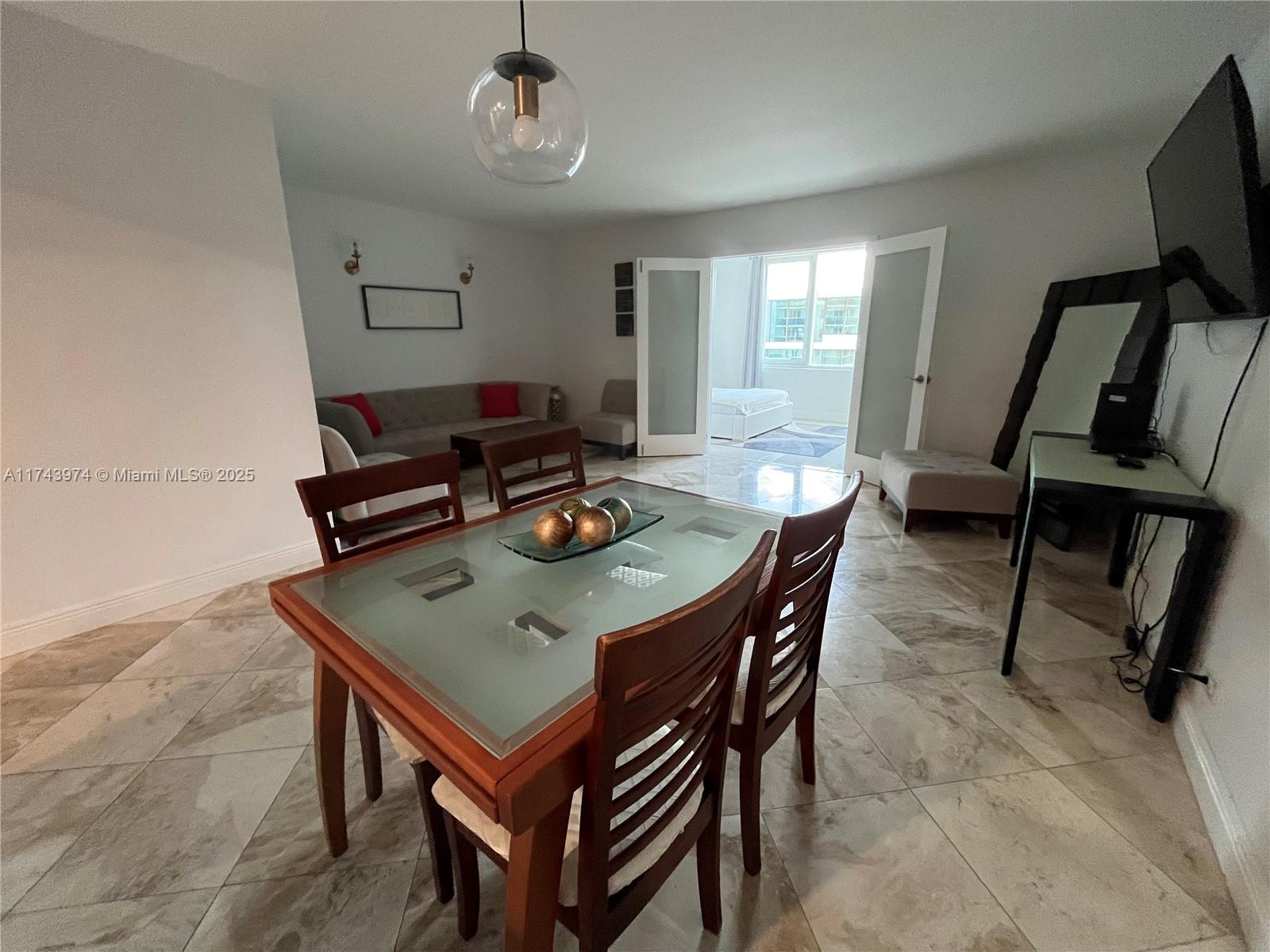 RONEY PALACE CONDO - Residential