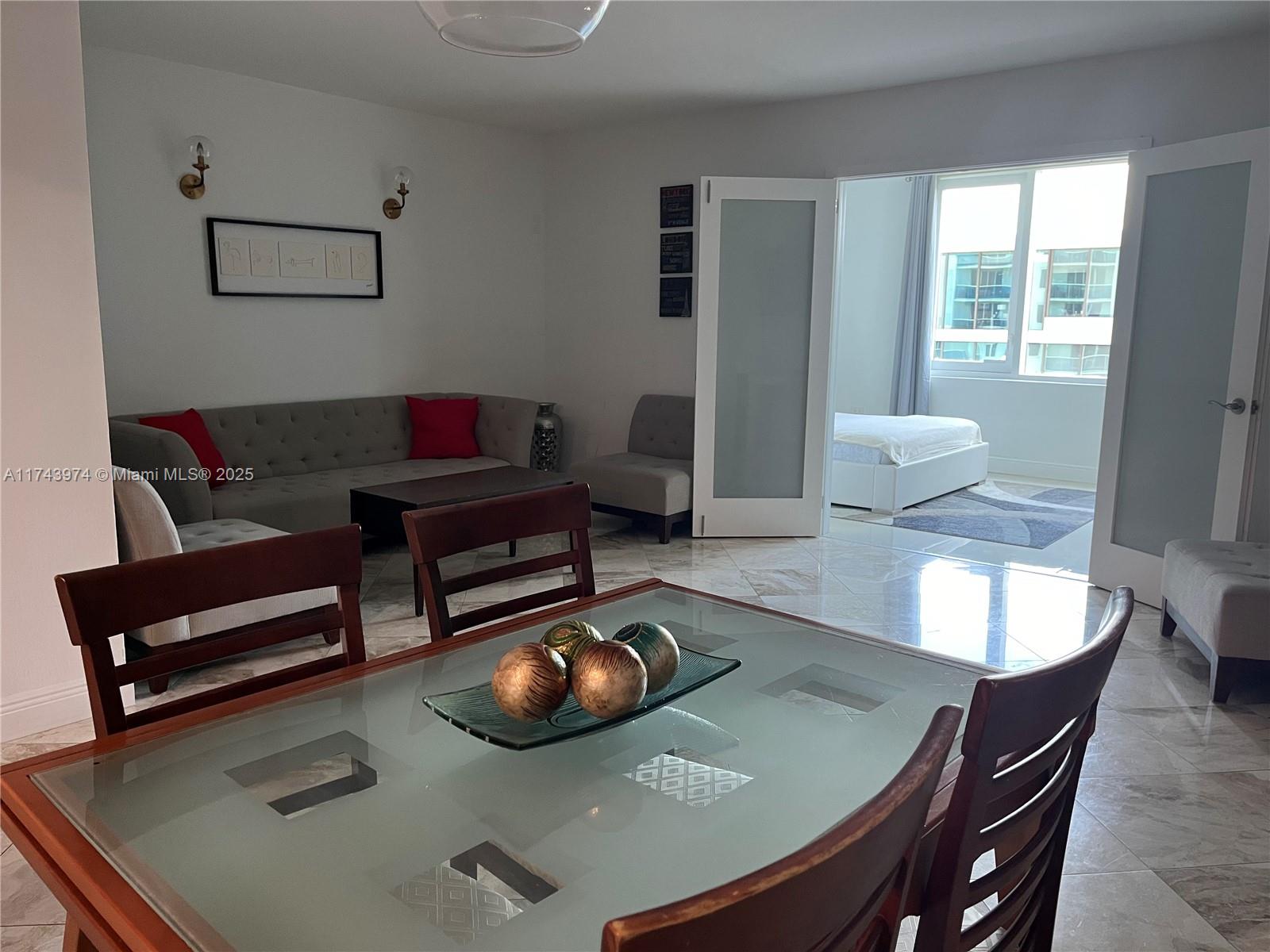RONEY PALACE CONDO - Residential