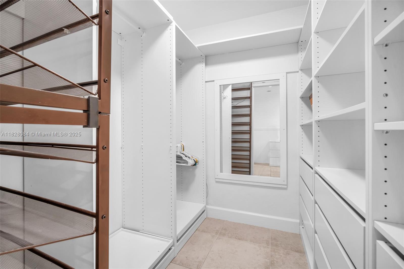 SANDS OF KEY BISCAYNE CON - Residential Lease