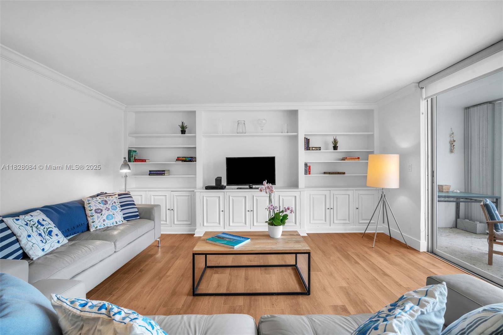 611 Ocean Dr 3E