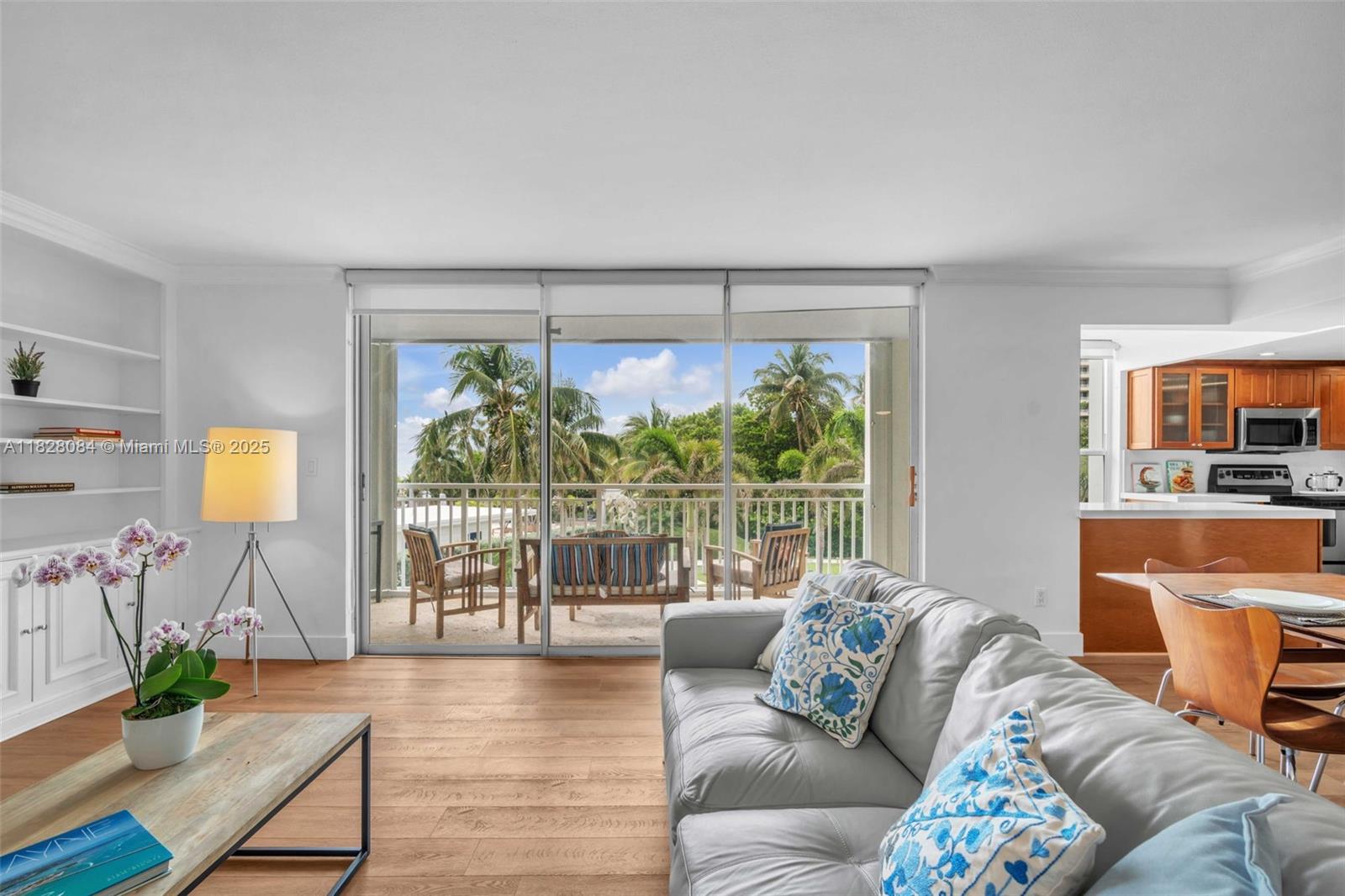 611 Ocean Dr 3E