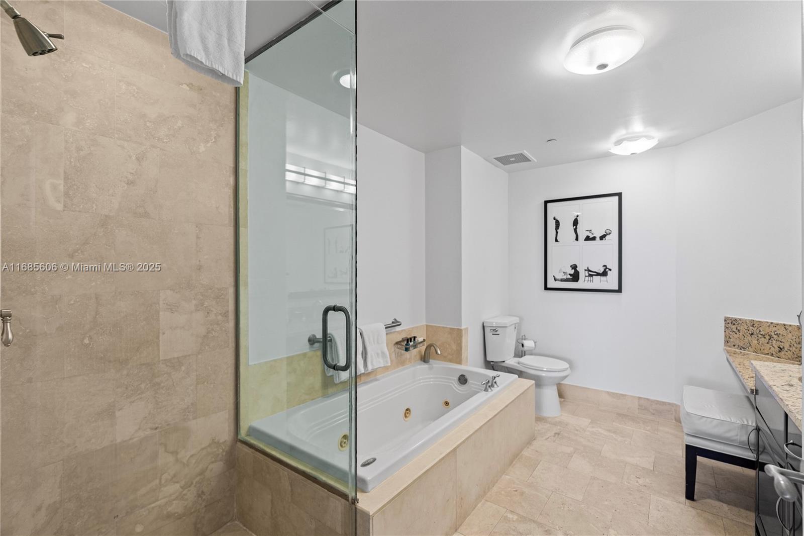 Fontainebleau II Tresor - Residential