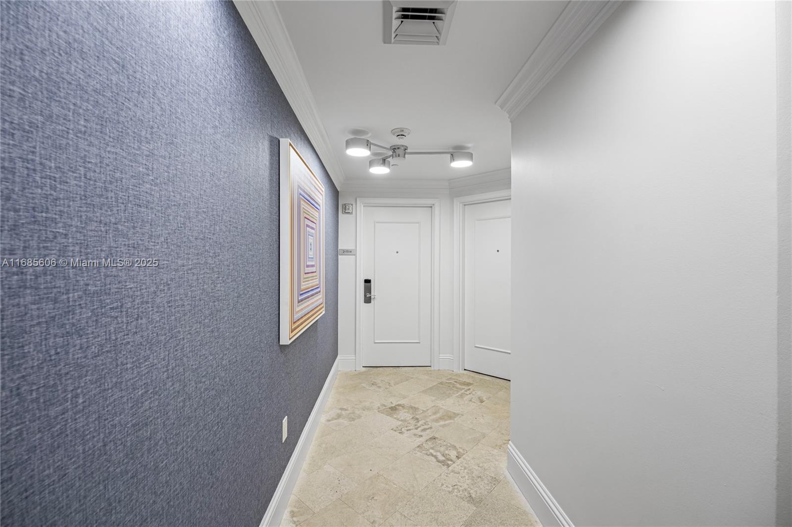 Fontainebleau II Tresor - Residential