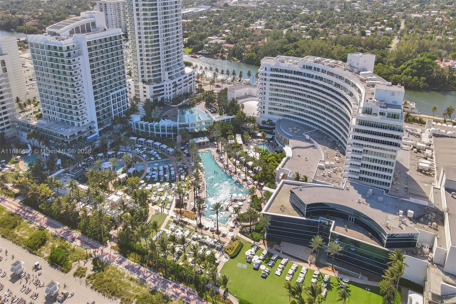 Fontainebleau II Tresor - Residential