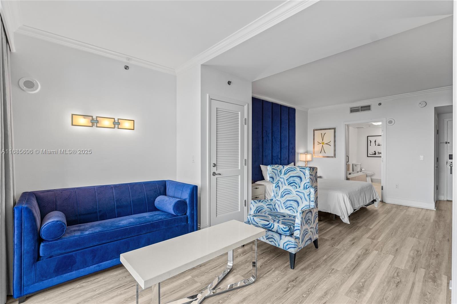 Fontainebleau II Tresor - Residential