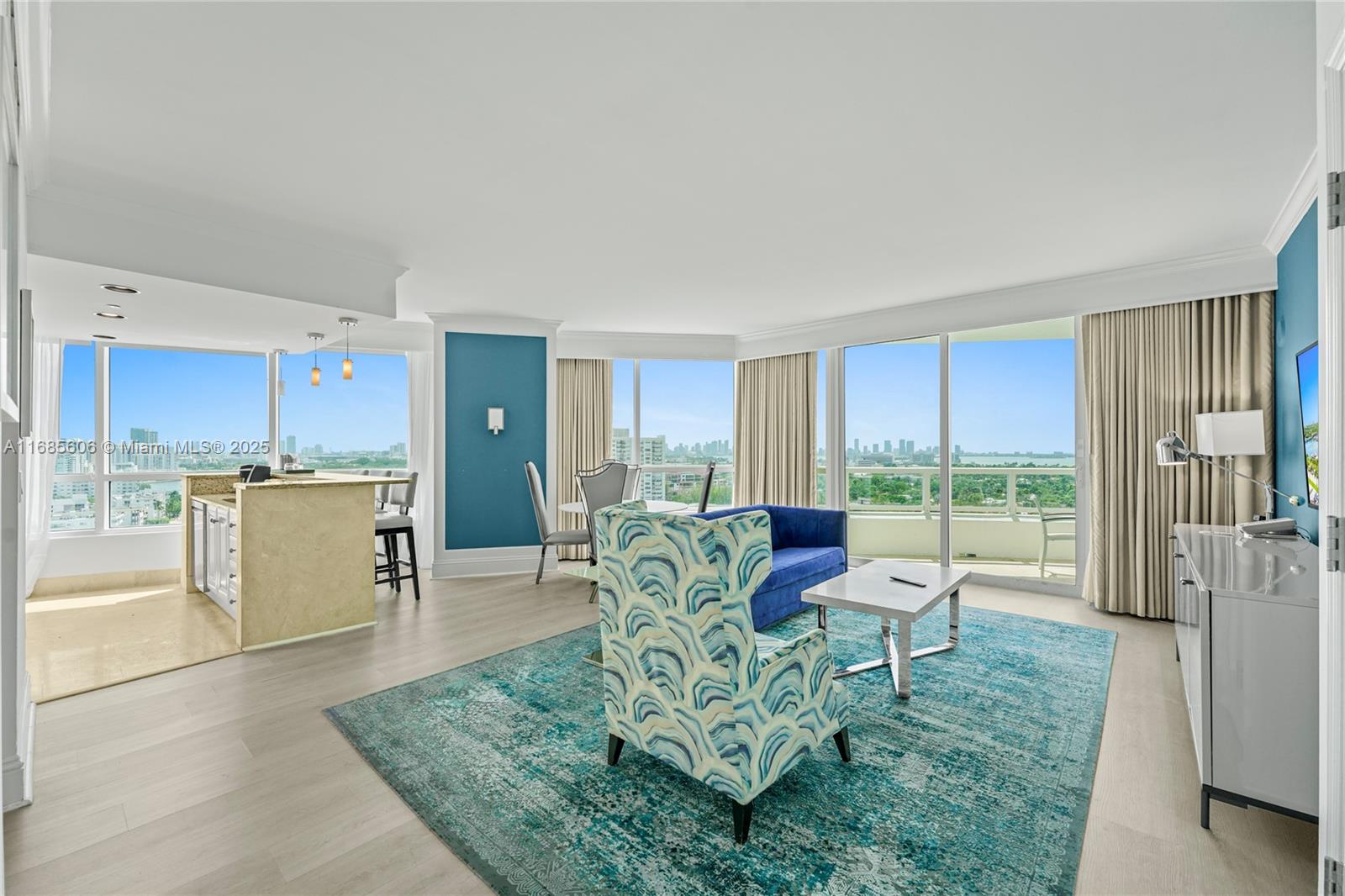 Fontainebleau II Tresor - Residential