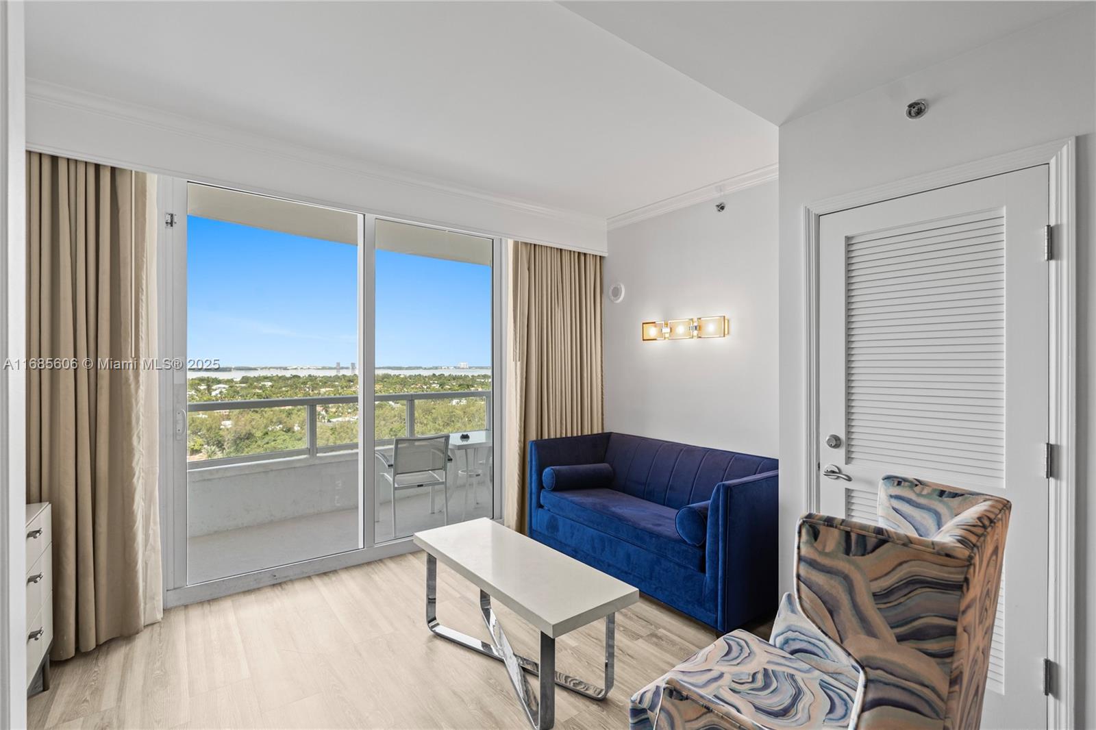 Fontainebleau II Tresor - Residential