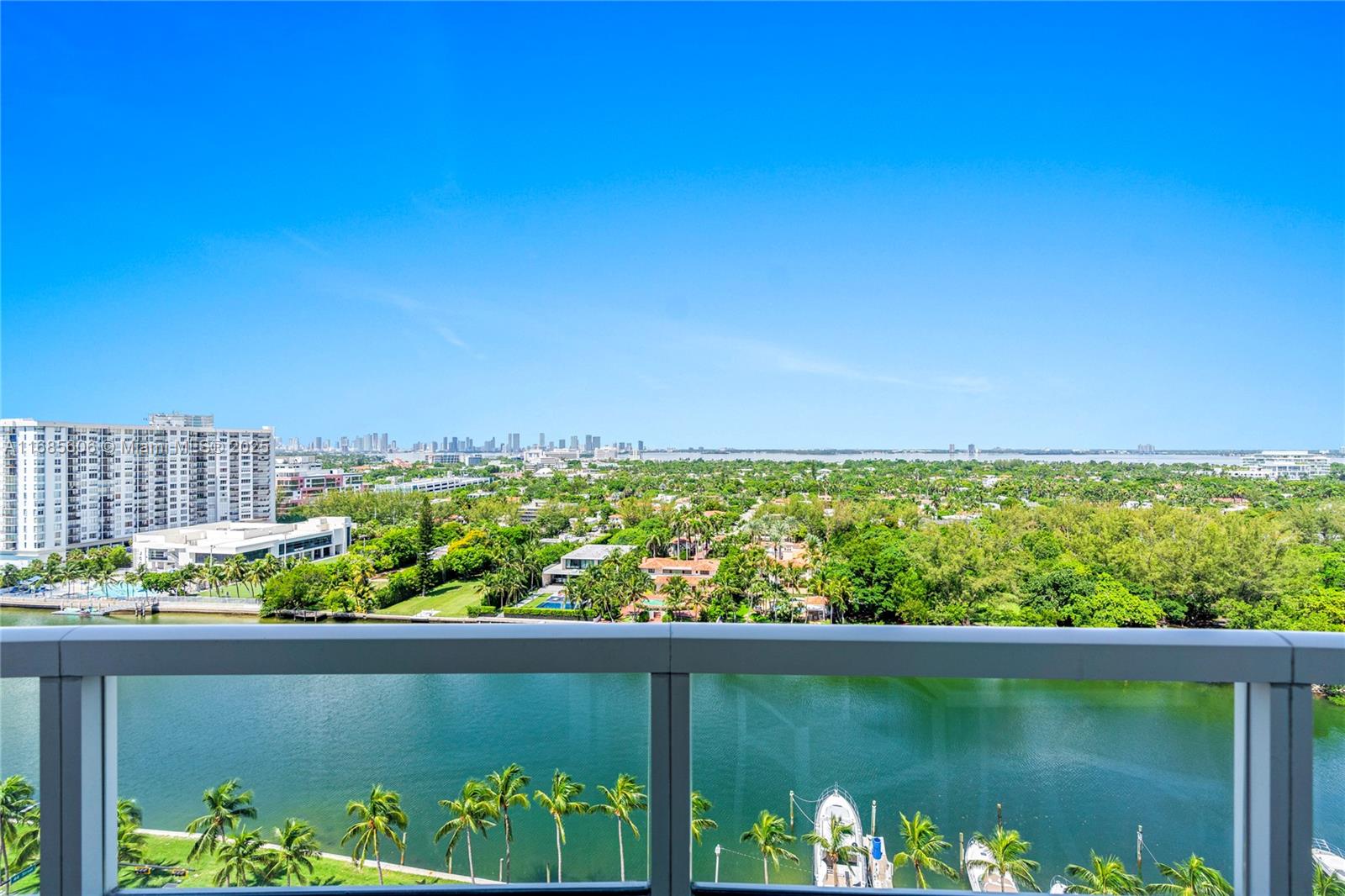 Fontainebleau II Tresor - Residential