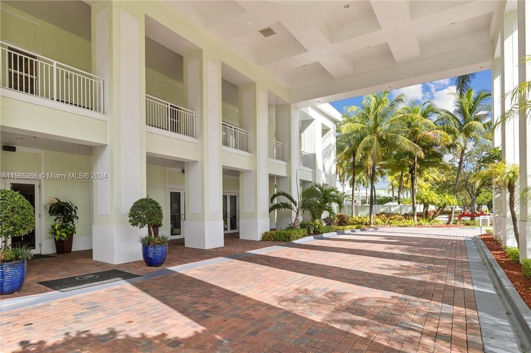 View photos, virtual tours, details... 5300 NW 87th Ave 910