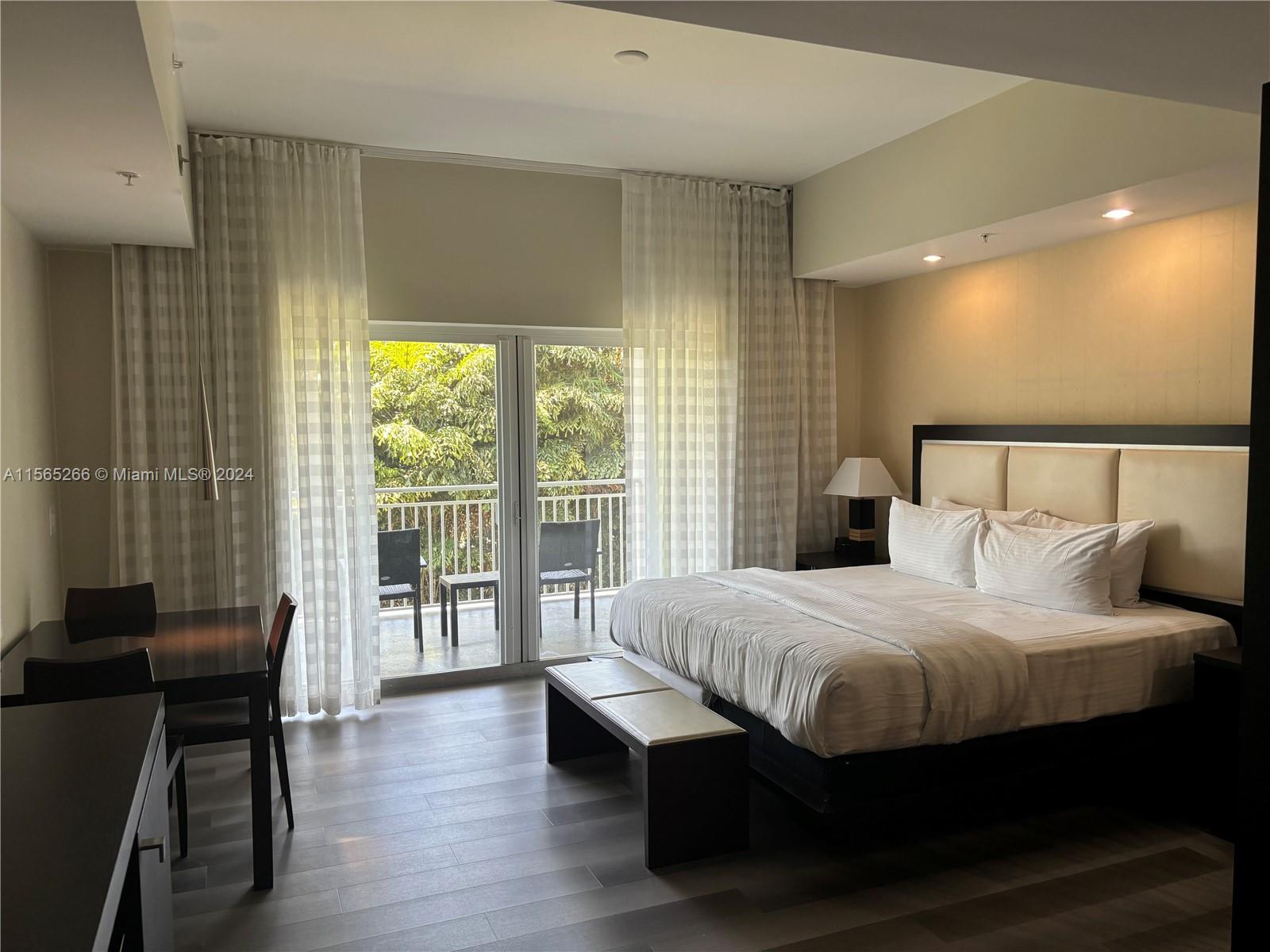 View photos, virtual tours, details... 5300 NW 87th Ave 910