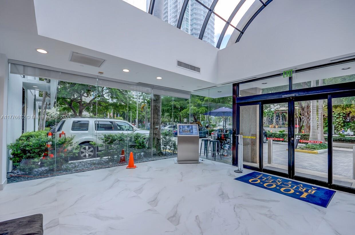 1000 Brickell Ave 2E