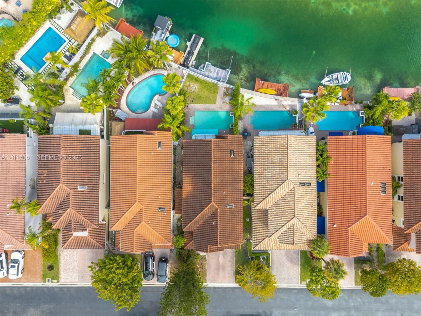 SILVER LAKES SEC 1 - Residential