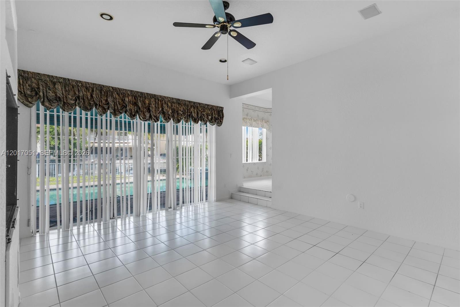 SILVER LAKES SEC 1 - Residential