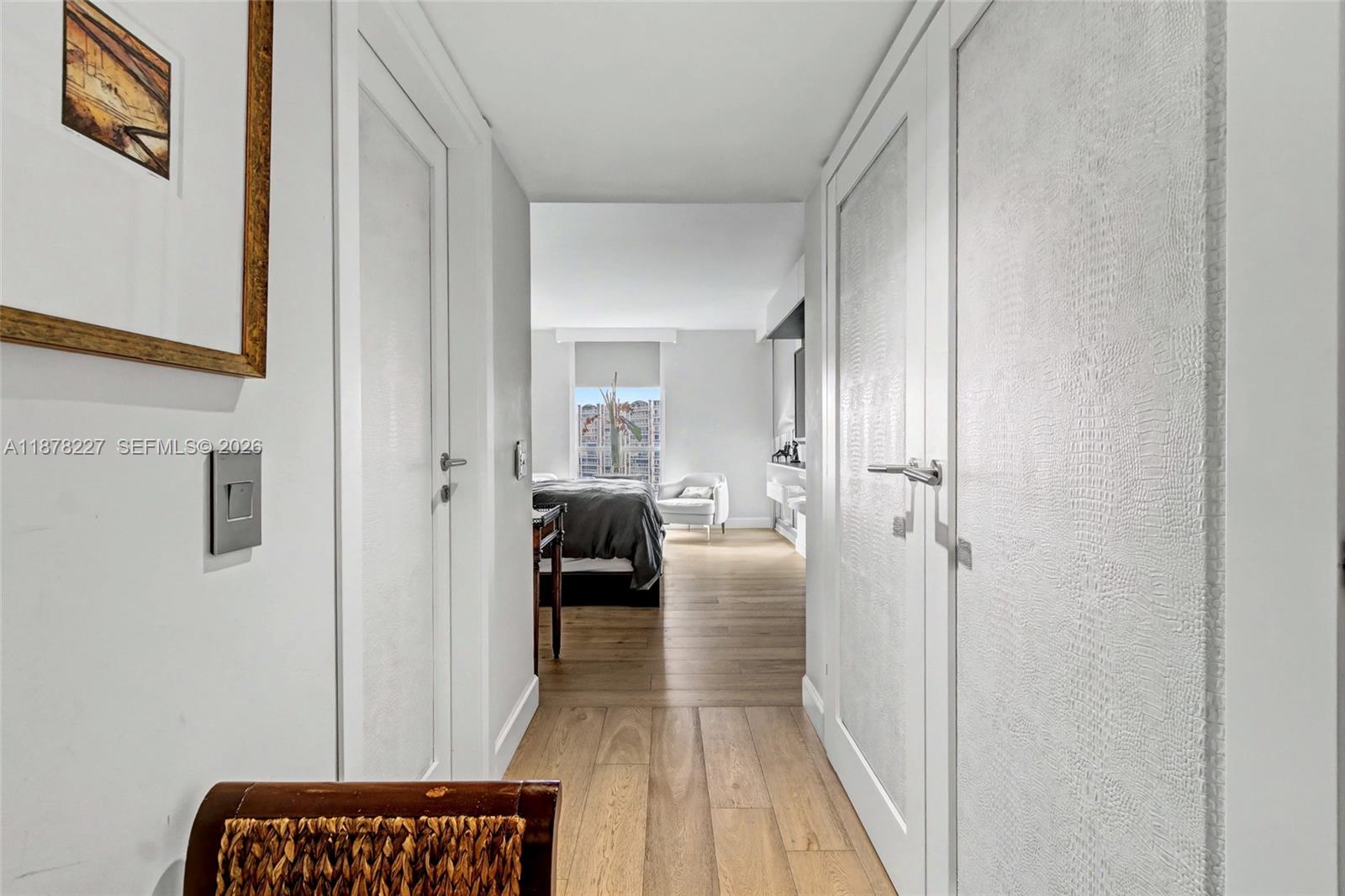 SOUTH TOWER AT THE POINT - Residential