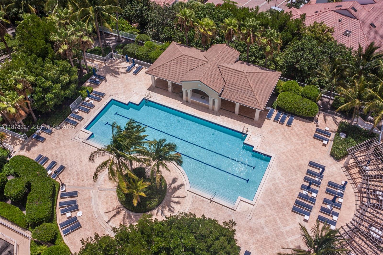 SOUTH TOWER AT THE POINT - Residential