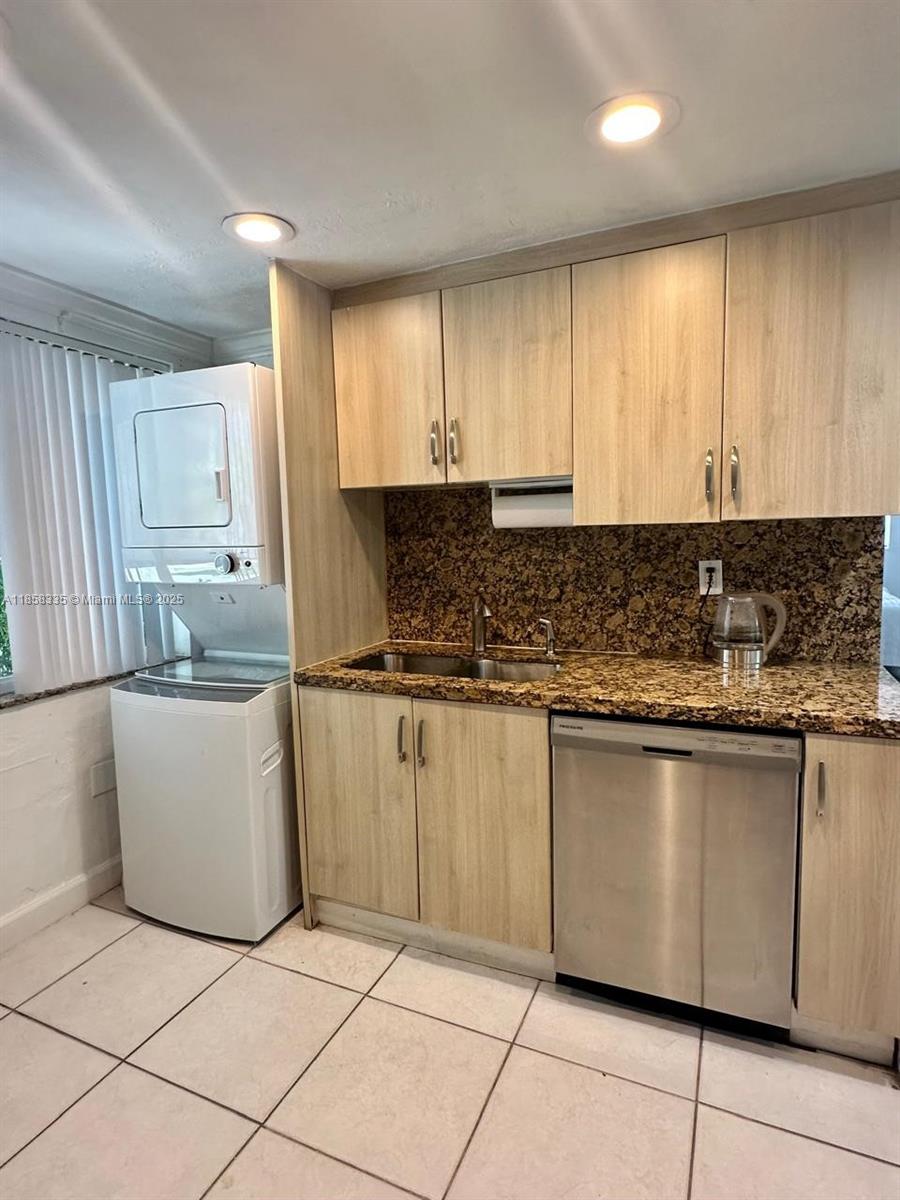 10001 W Bay Harbor Dr 101