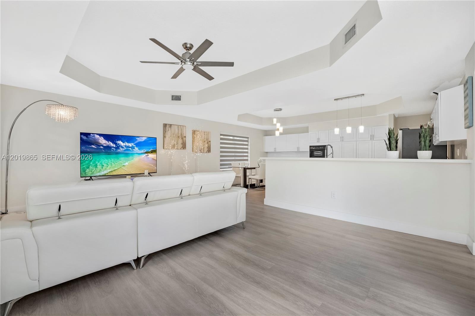 SILVERCREST LAKE ESTATES - Residential