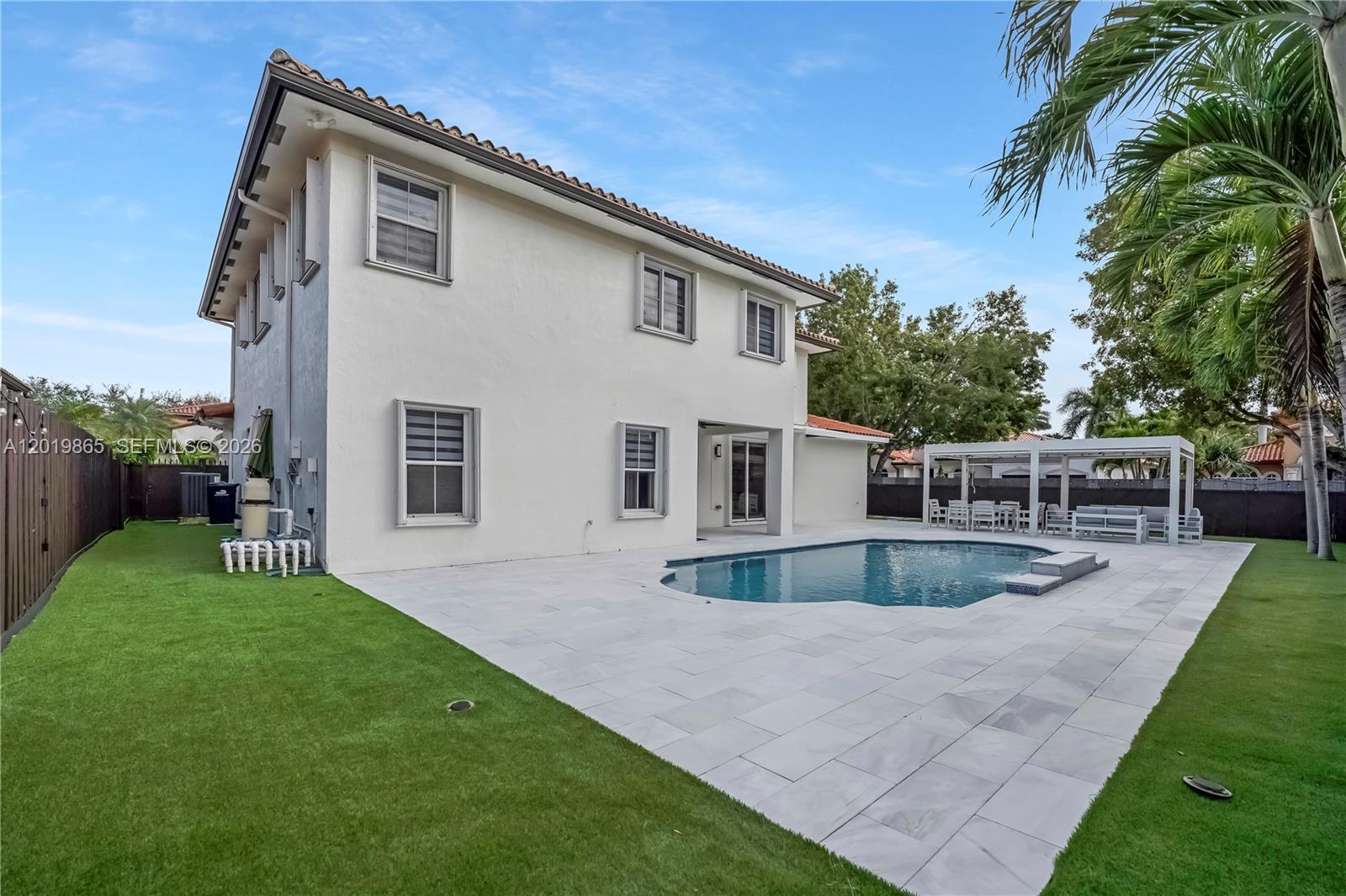SILVERCREST LAKE ESTATES - Residential