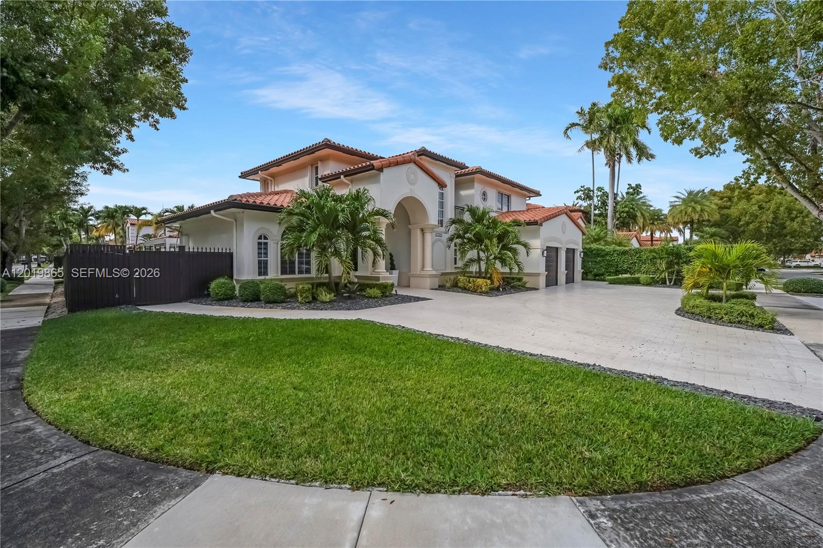 SILVERCREST LAKE ESTATES - Residential