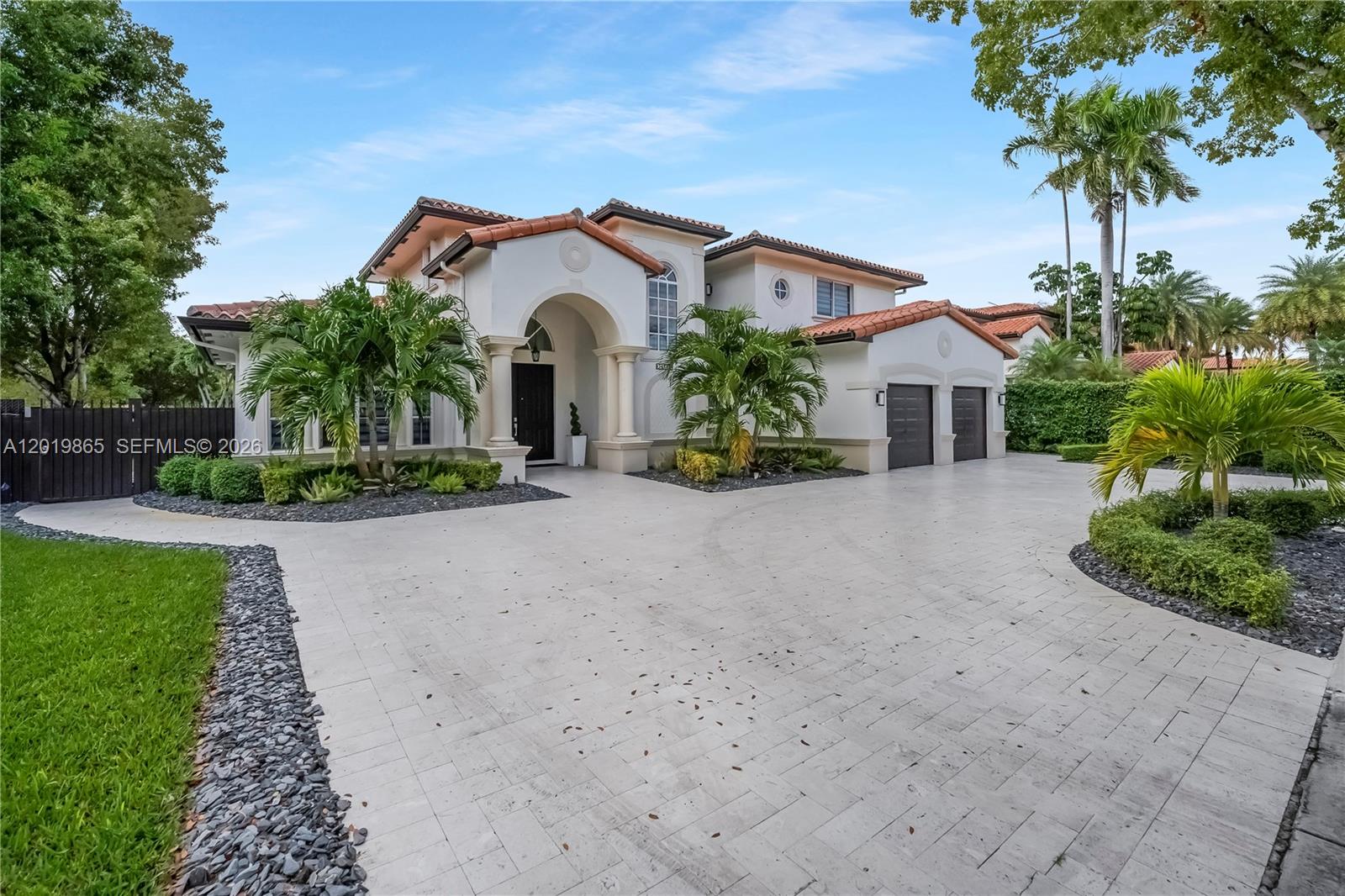 SILVERCREST LAKE ESTATES - Residential