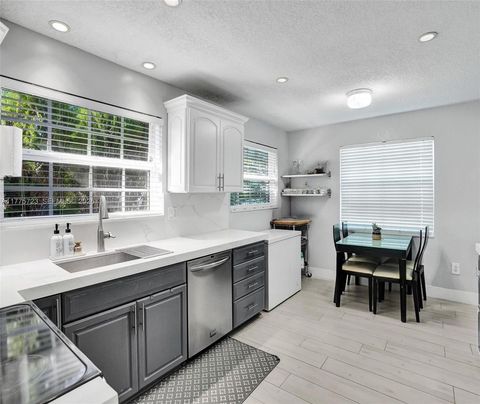 217 SE 5th St Dania Beach FL 33004