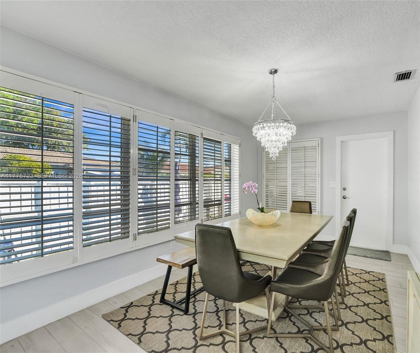 DANIA HIGHLANDS - Residential