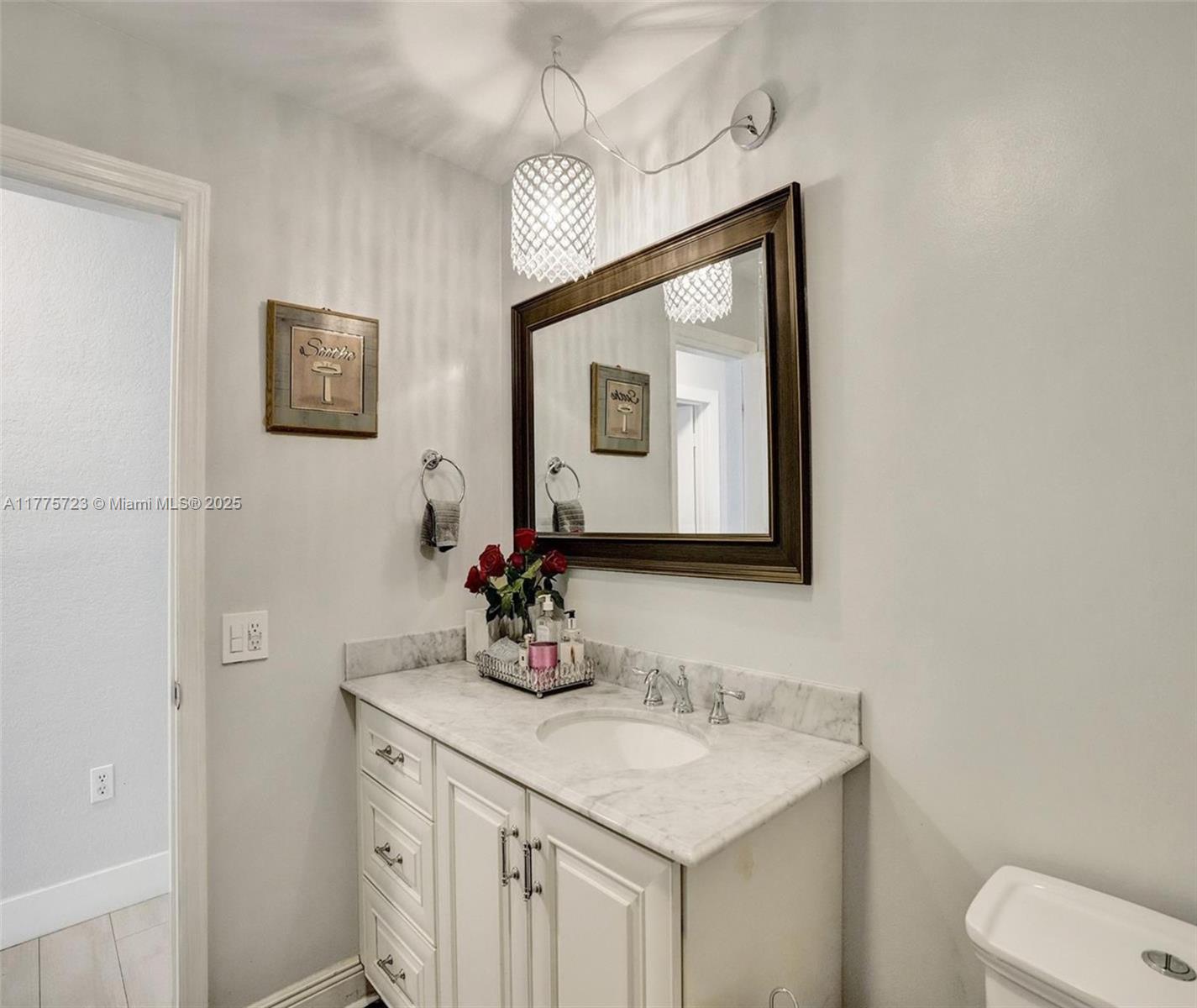 DANIA HIGHLANDS - Residential