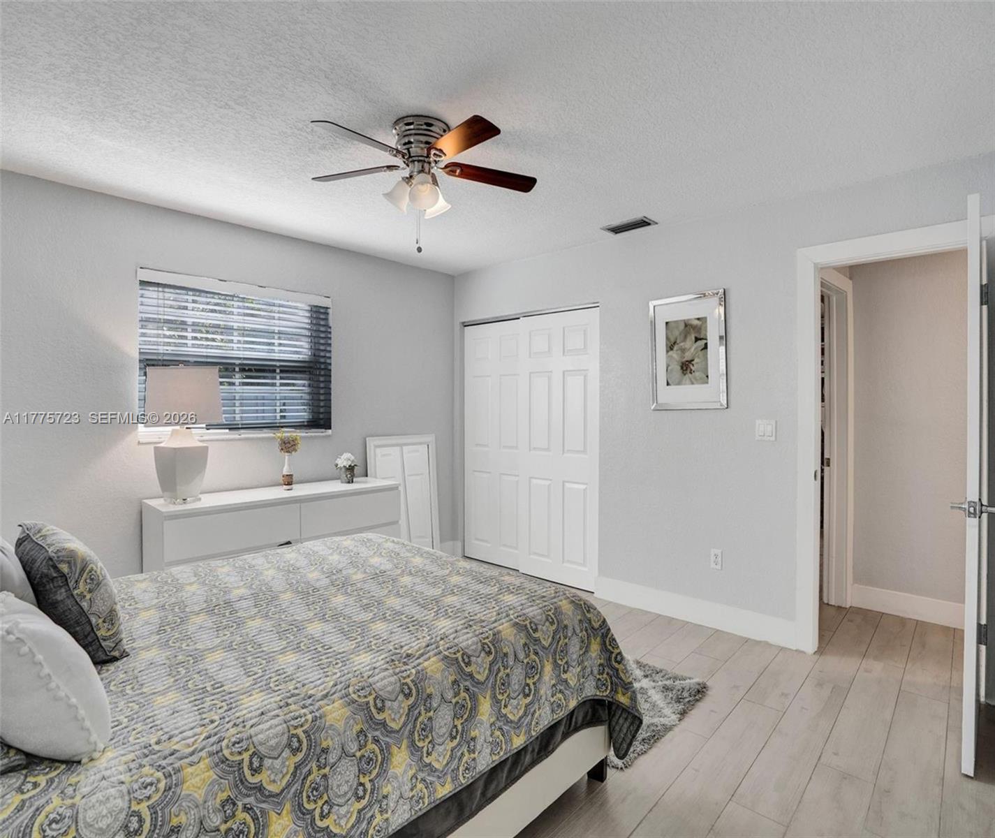 DANIA HIGHLANDS - Residential