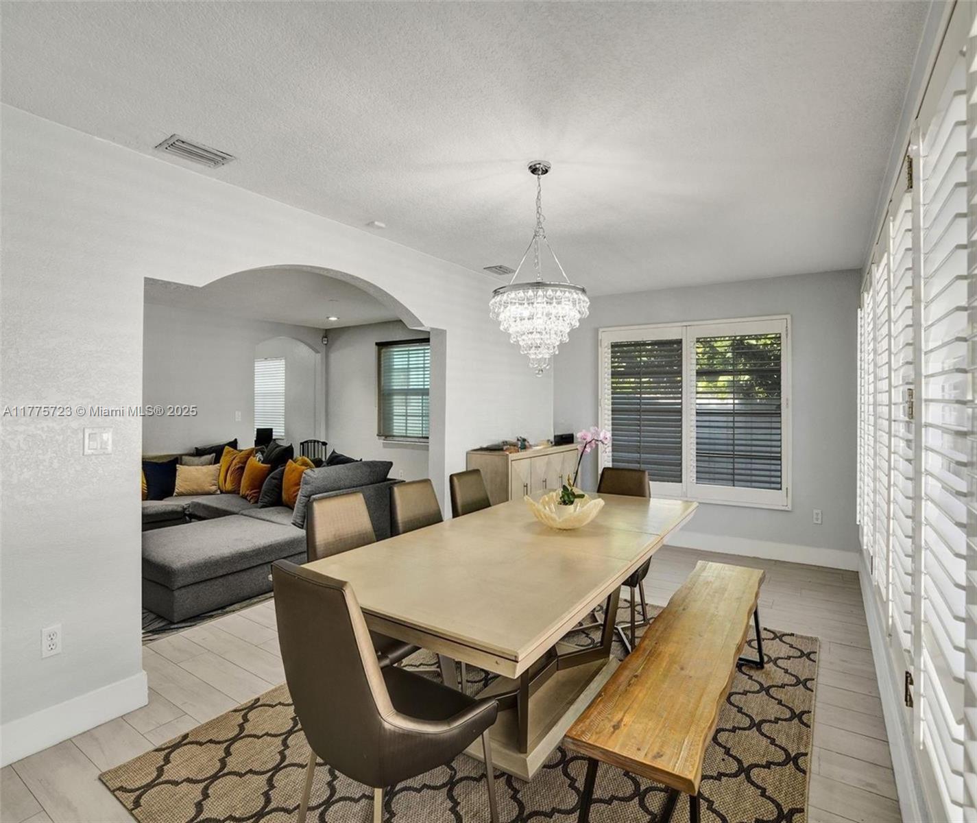 DANIA HIGHLANDS - Residential