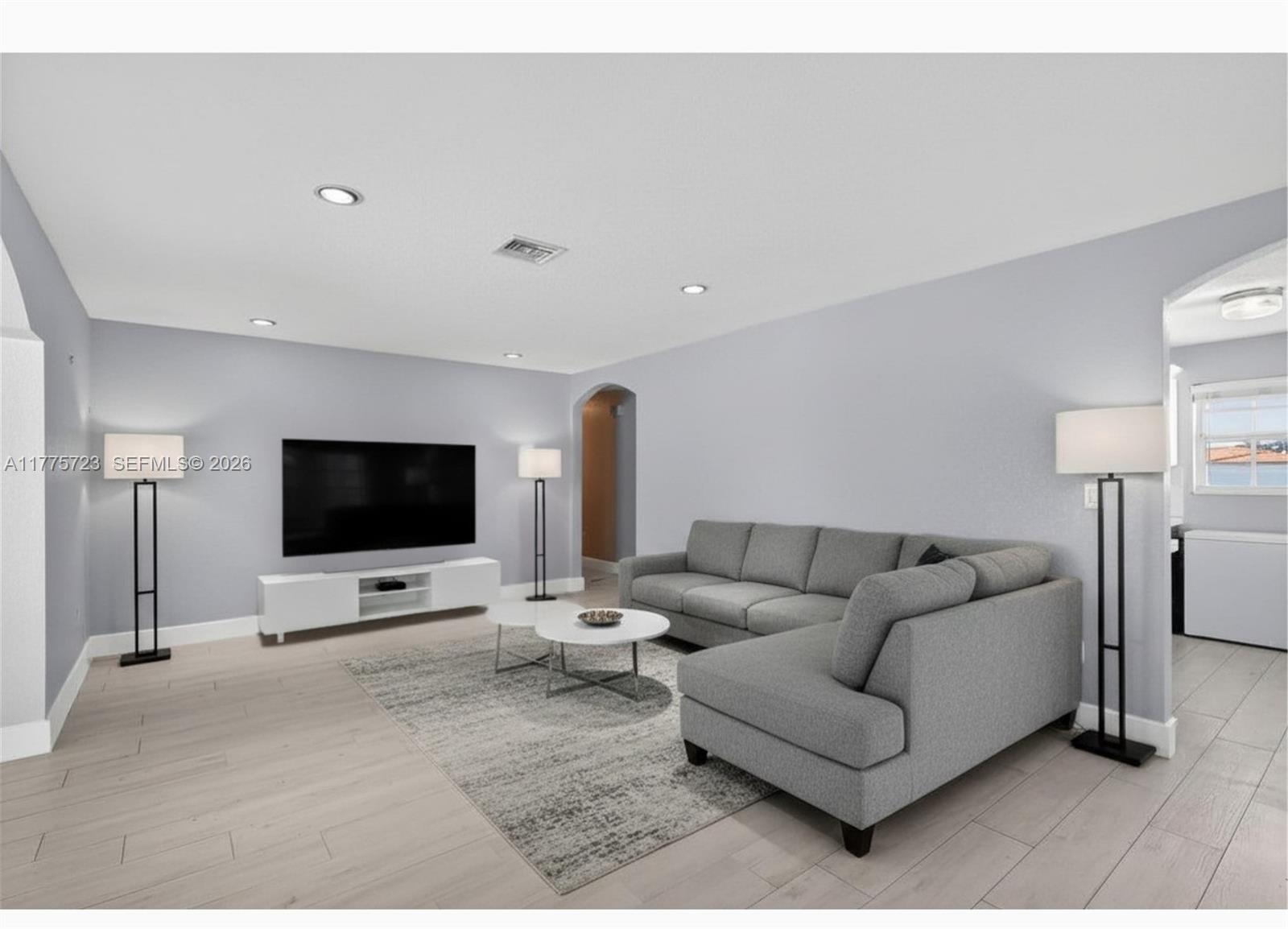 DANIA HIGHLANDS - Residential