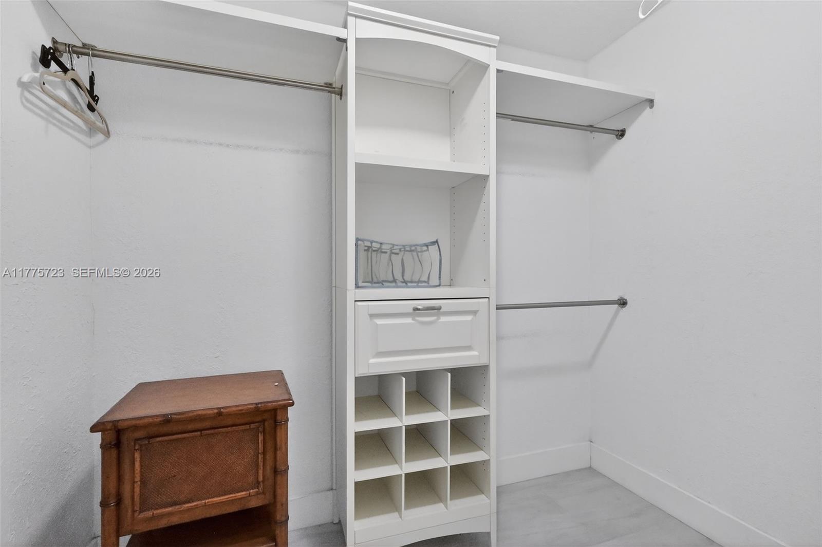 DANIA HIGHLANDS - Residential