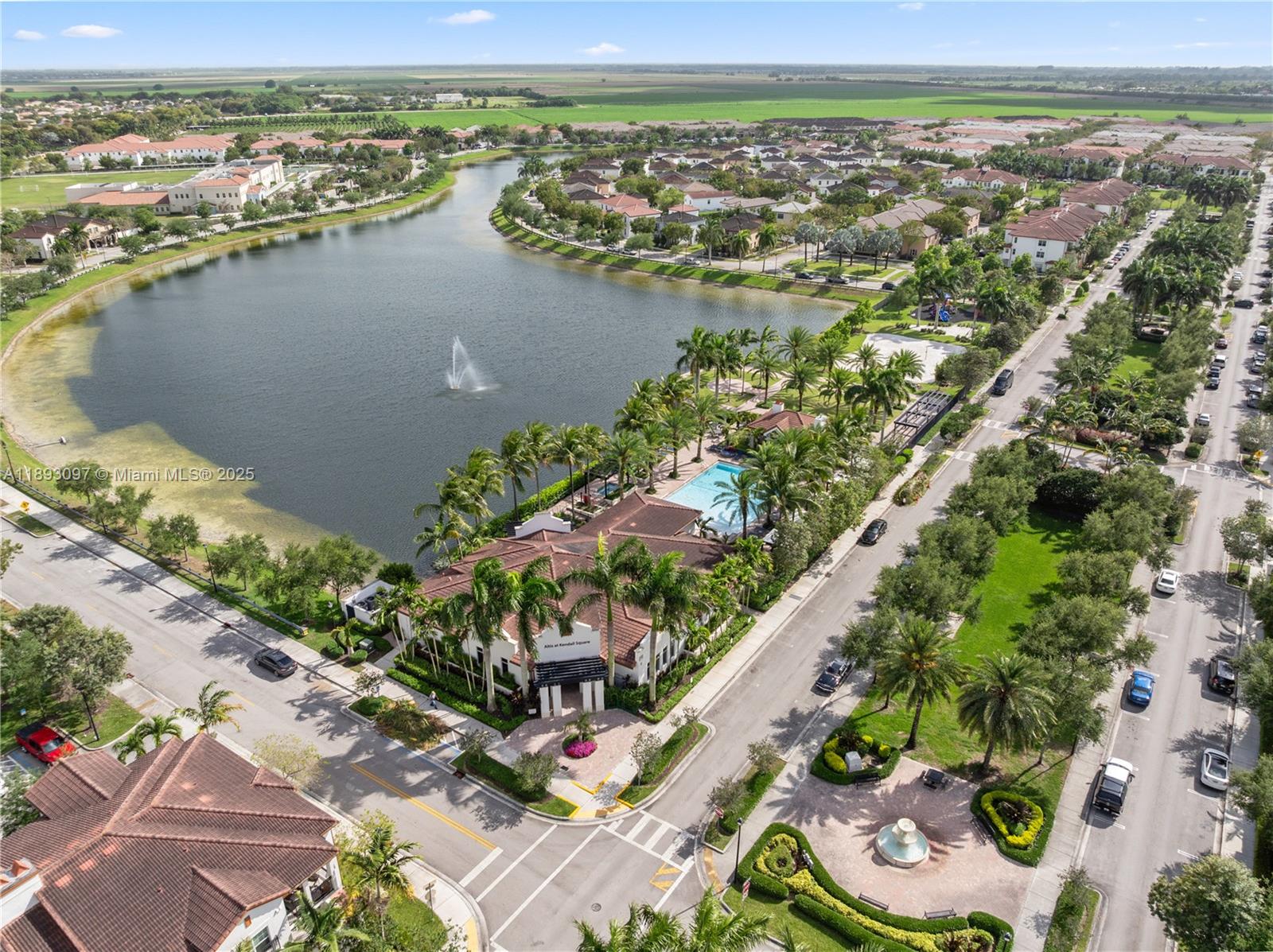KENDALL COMMONS RESIDENTI - Residential
