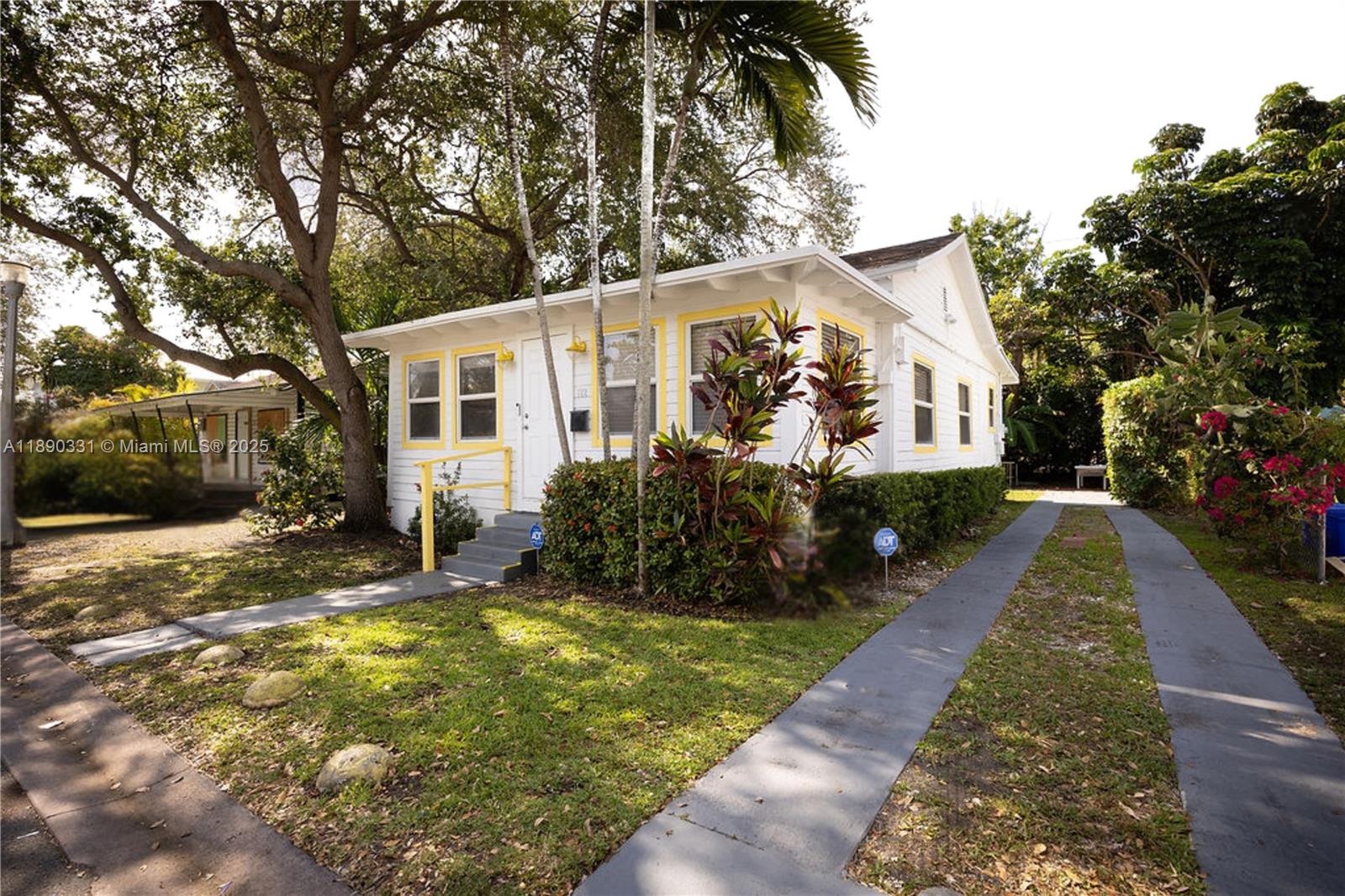 MAC FARLANE HOMESTEAD - Residential Lease
