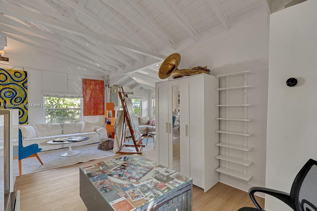 MAC FARLANE HOMESTEAD - Residential Lease