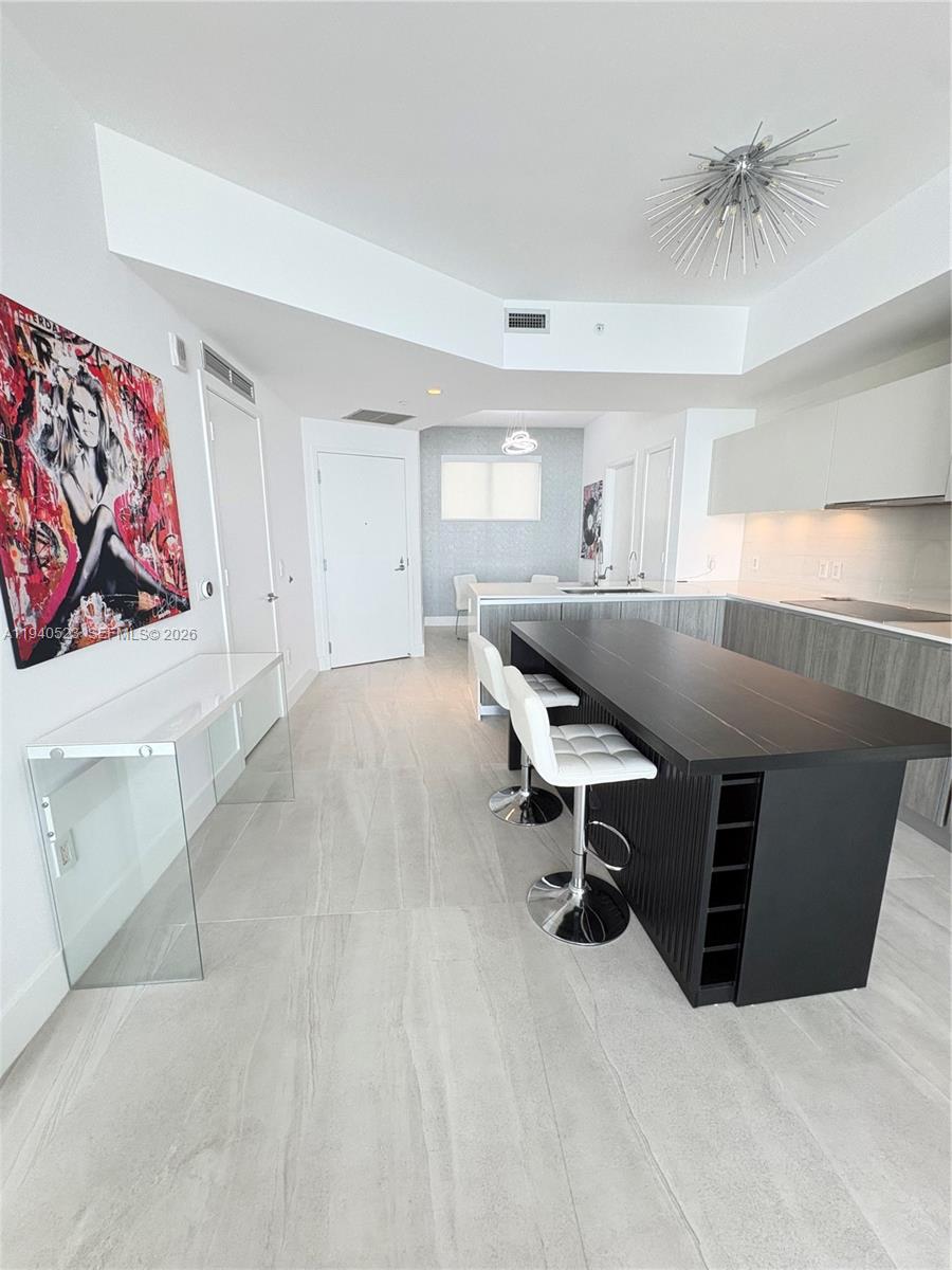 2900 NE 7th Ave 1905