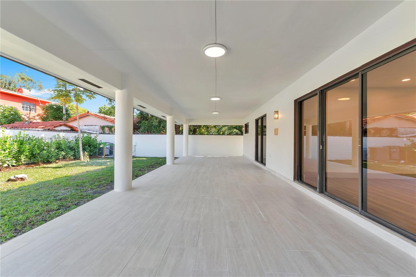 HOLLEMAN PARK - Residential Lease