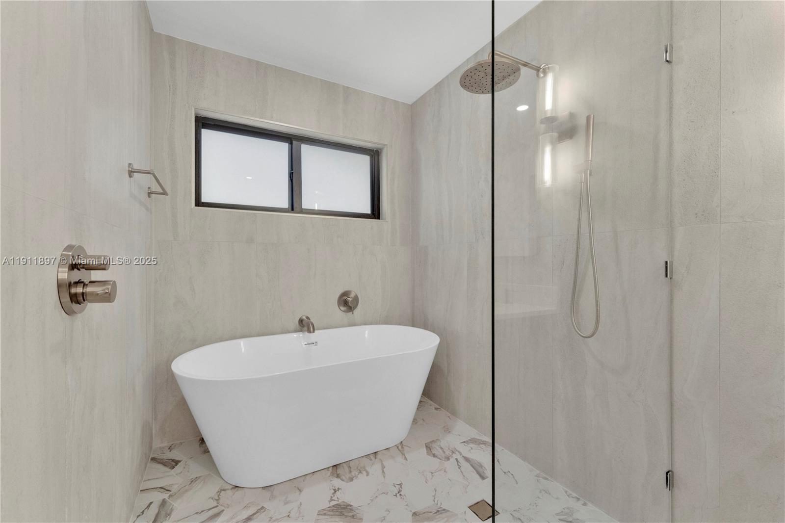 HOLLEMAN PARK - Residential Lease