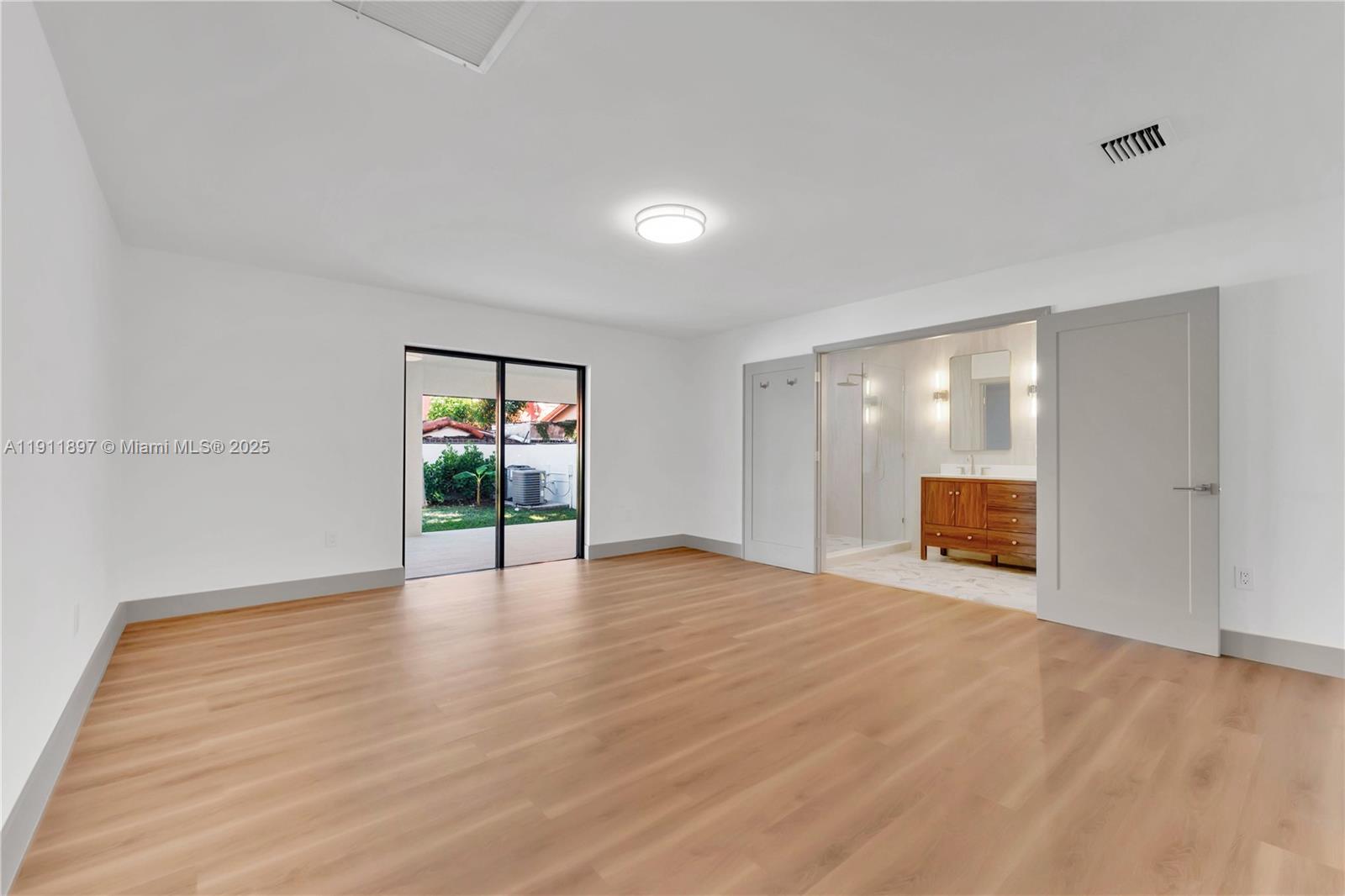 HOLLEMAN PARK - Residential Lease