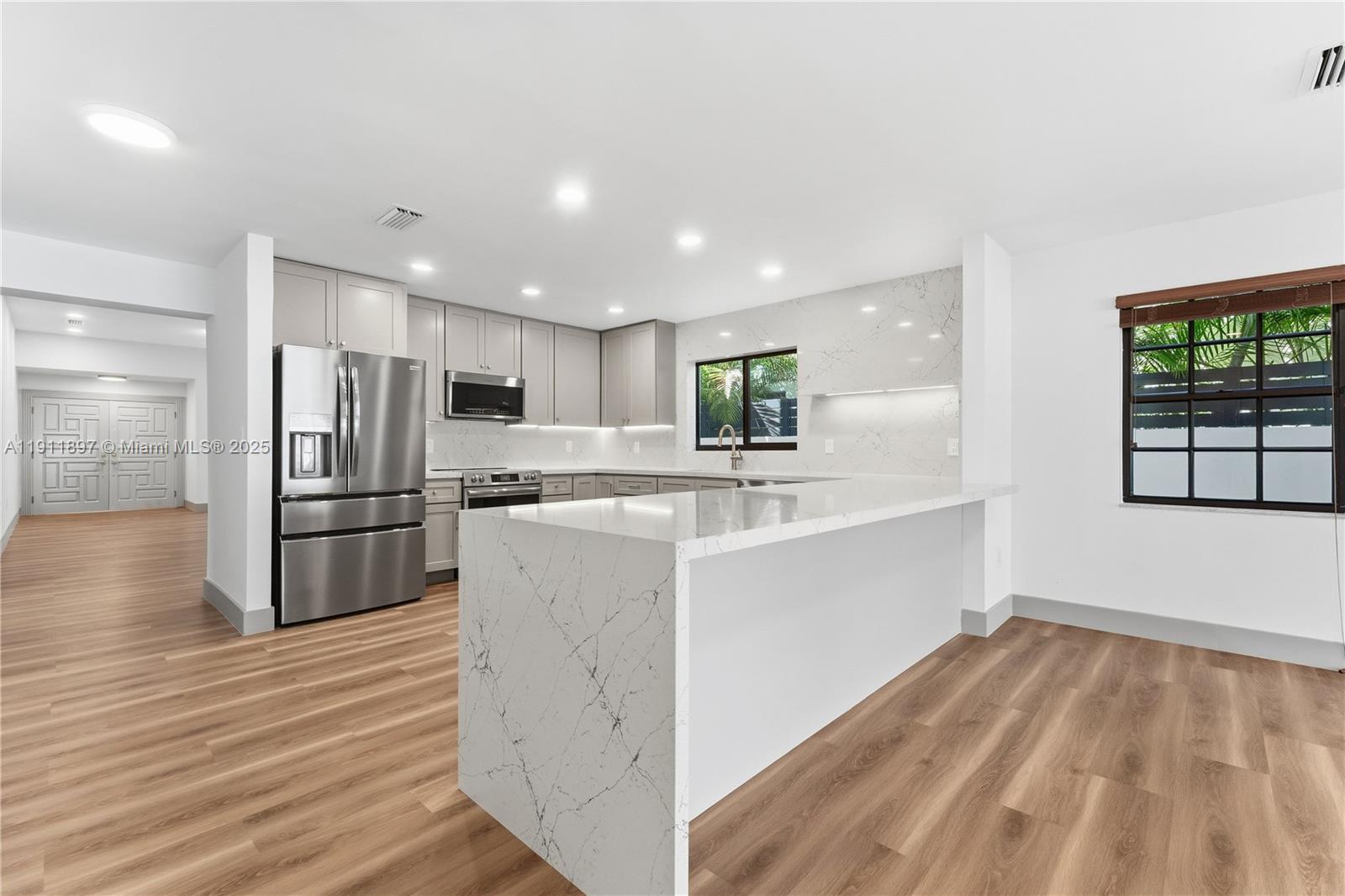 HOLLEMAN PARK - Residential Lease