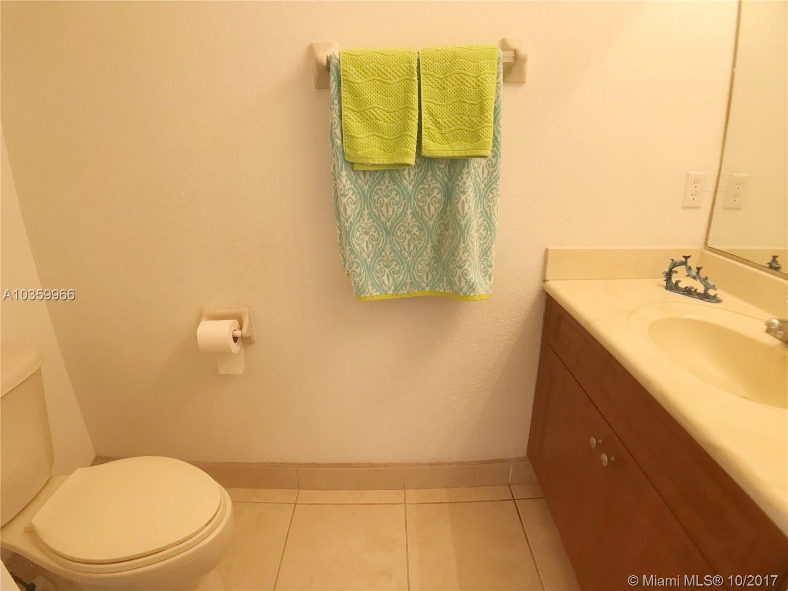 PROMENADE SHORES AT DORAL - Residential