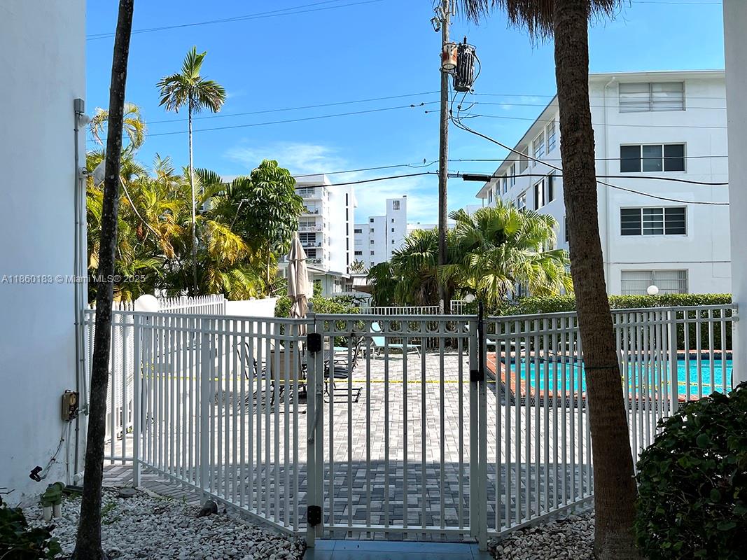 1080 94th St 105