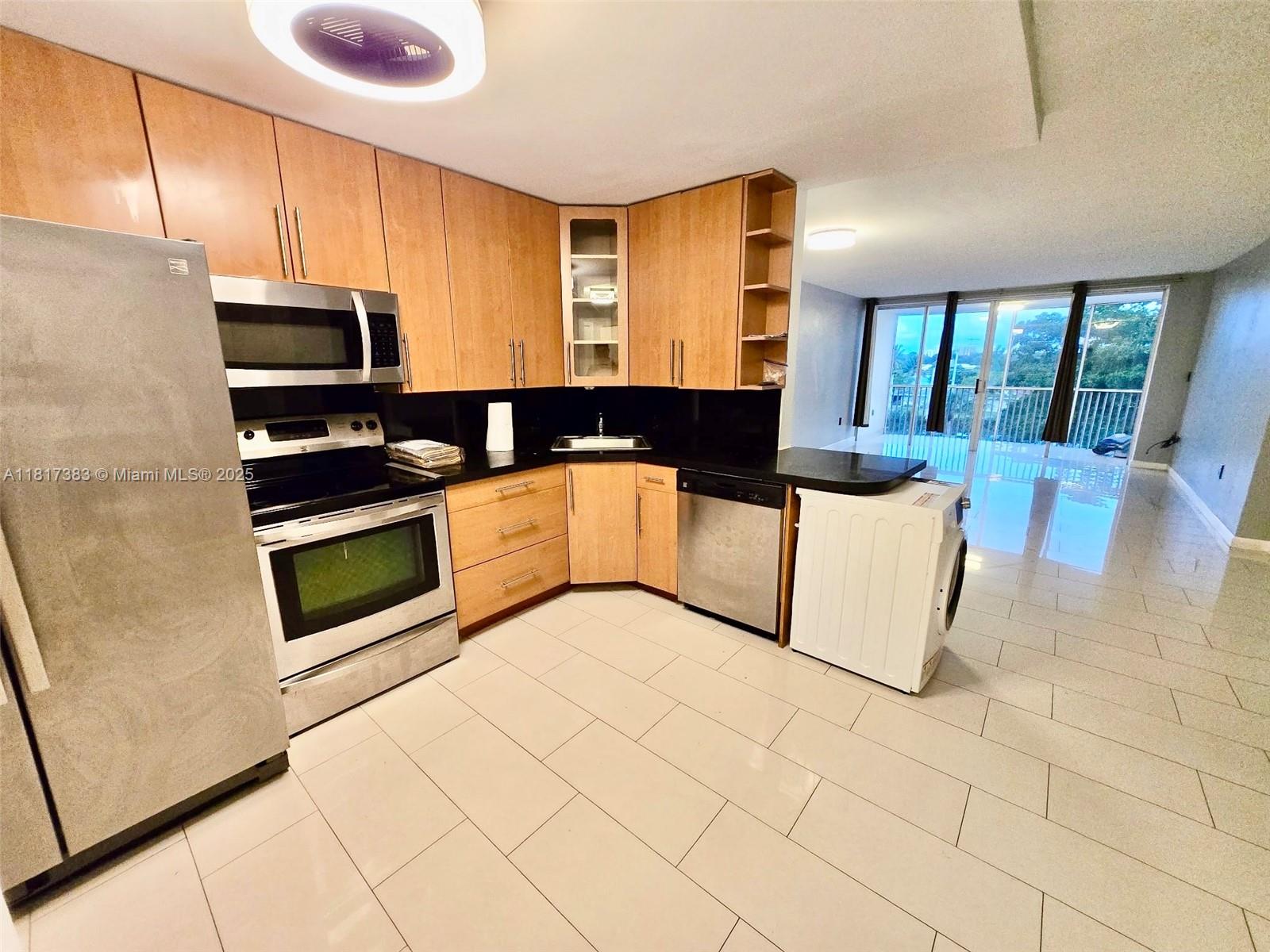 JADE WINDS GROUP - - Residential