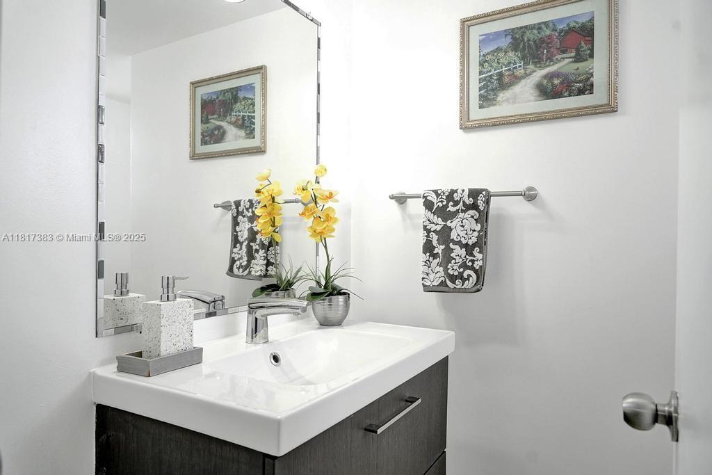 JADE WINDS GROUP - - Residential