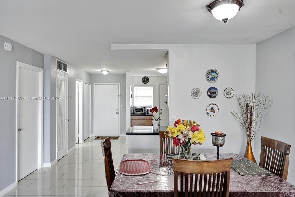 JADE WINDS GROUP - - Residential