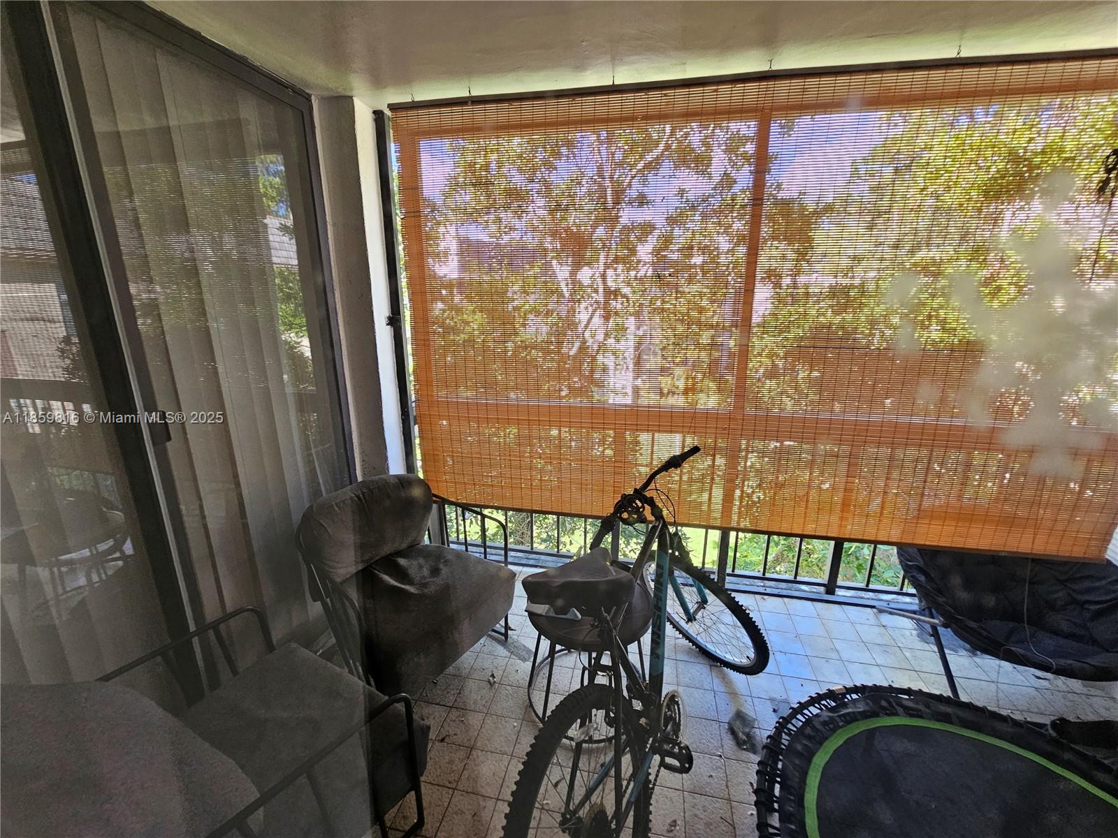 8429 Forest Hills Dr 305