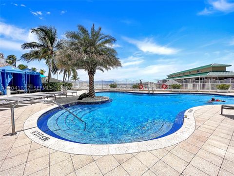 Tiny photo for 16699 Collins Ave #3309, Sunny Isles Beach, FL 33160 (MLS # A12041027)