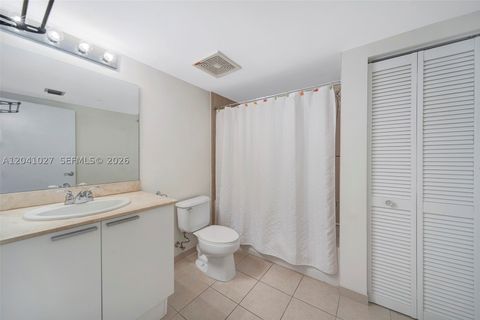 Tiny photo for 16699 Collins Ave #3309, Sunny Isles Beach, FL 33160 (MLS # A12041027)