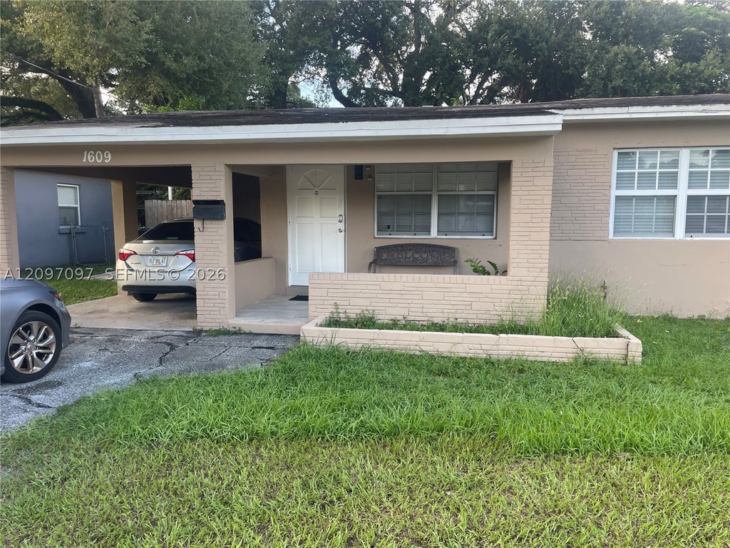 Photo of 1609 Davie Blvd, Fort Lauderdale, FL 33312 (MLS # A12097097)