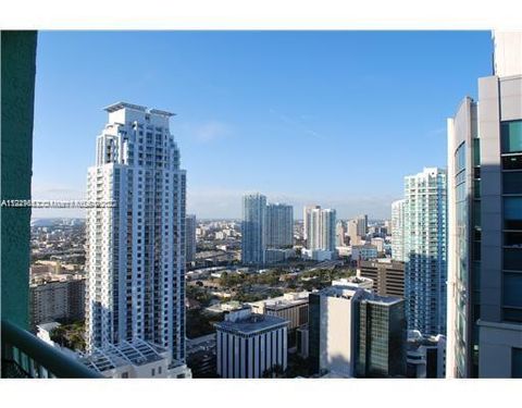 Condominium in Miami FL 1200 Brickell Bay Dr.jpg